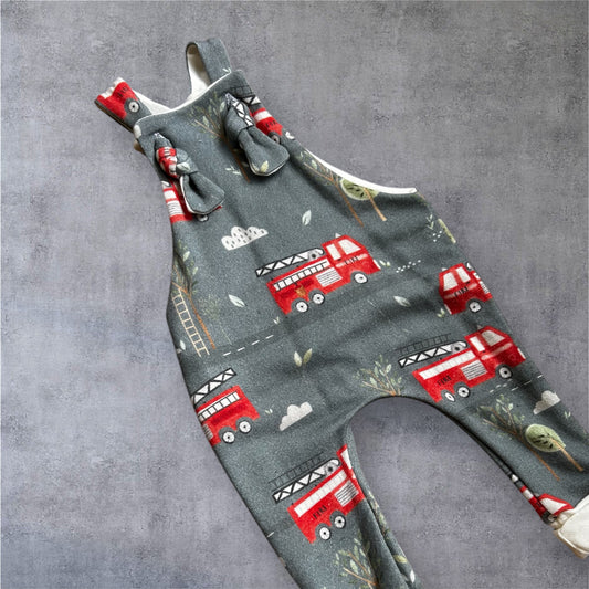 Knotted overalls